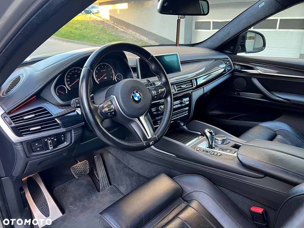 BMW X6M - 12