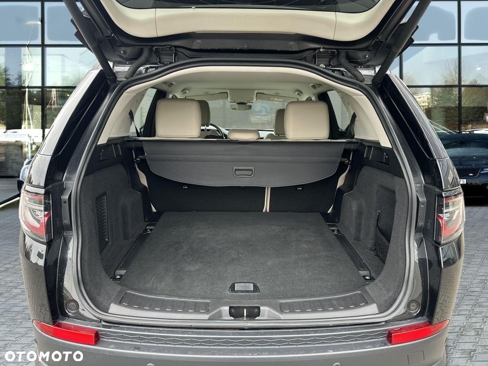Land Rover Discovery Sport - 23