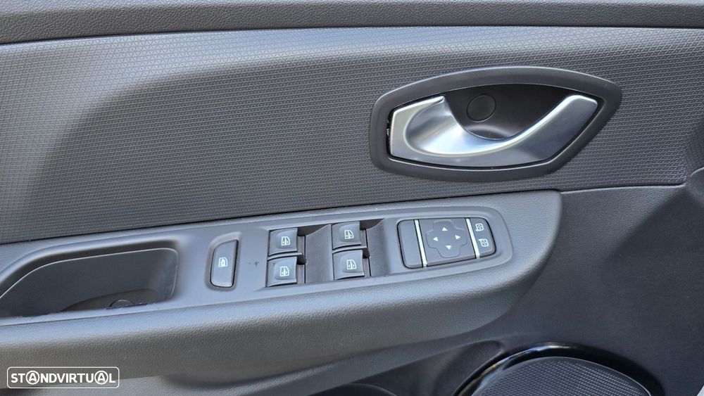 Renault Clio Sport Tourer 0.9 TCe Limited - 8