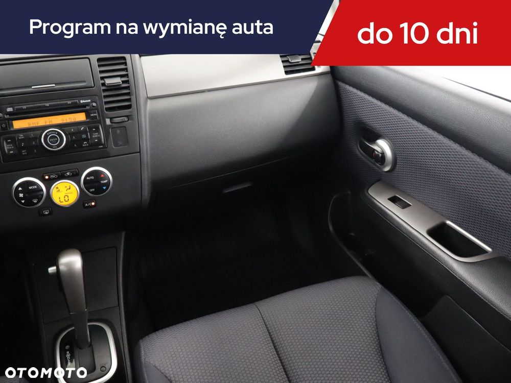 Nissan Tiida - 10