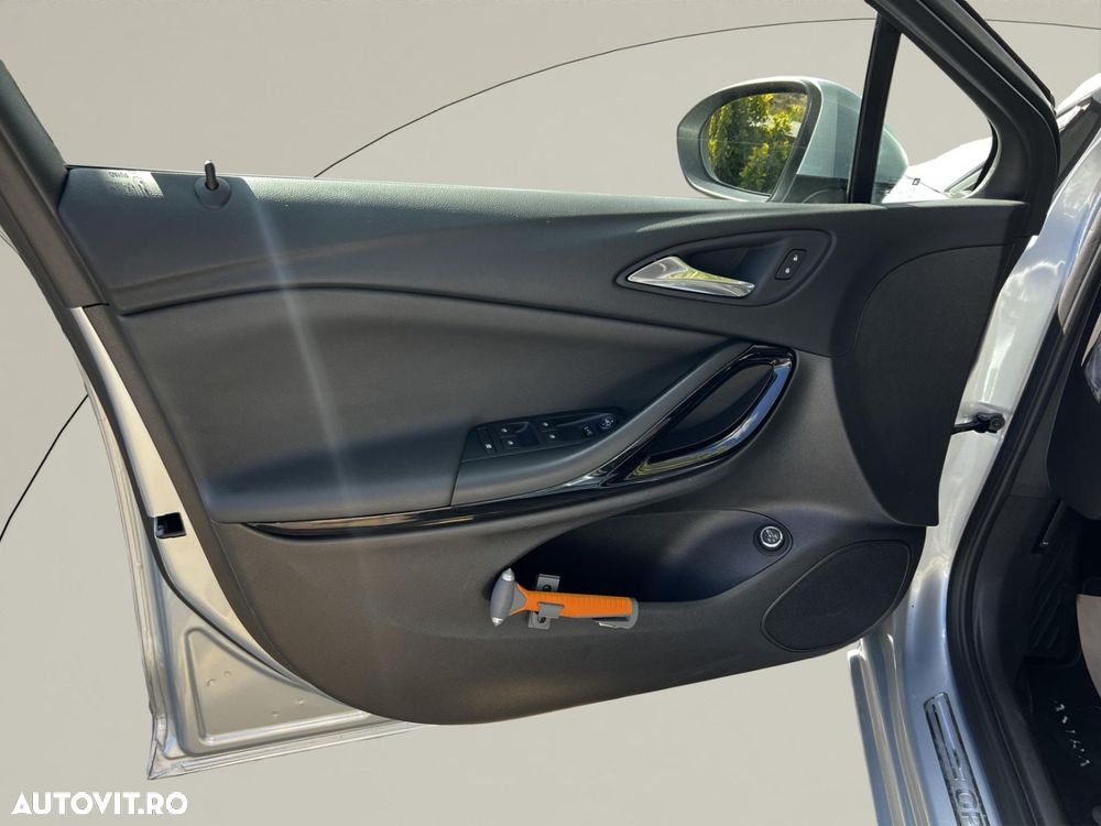 Opel Astra Sport Tourer 1.0 Turbo ECOTEC Start/Stop Innovation - 11