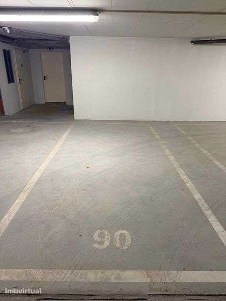 Estacionamento privado com avença mensal – Parque das Nações/Moscavide - Grande imagem: 2/6