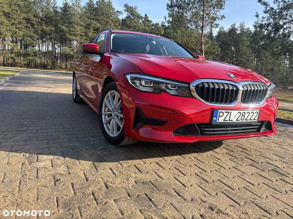 BMW Seria 3 330i - 16