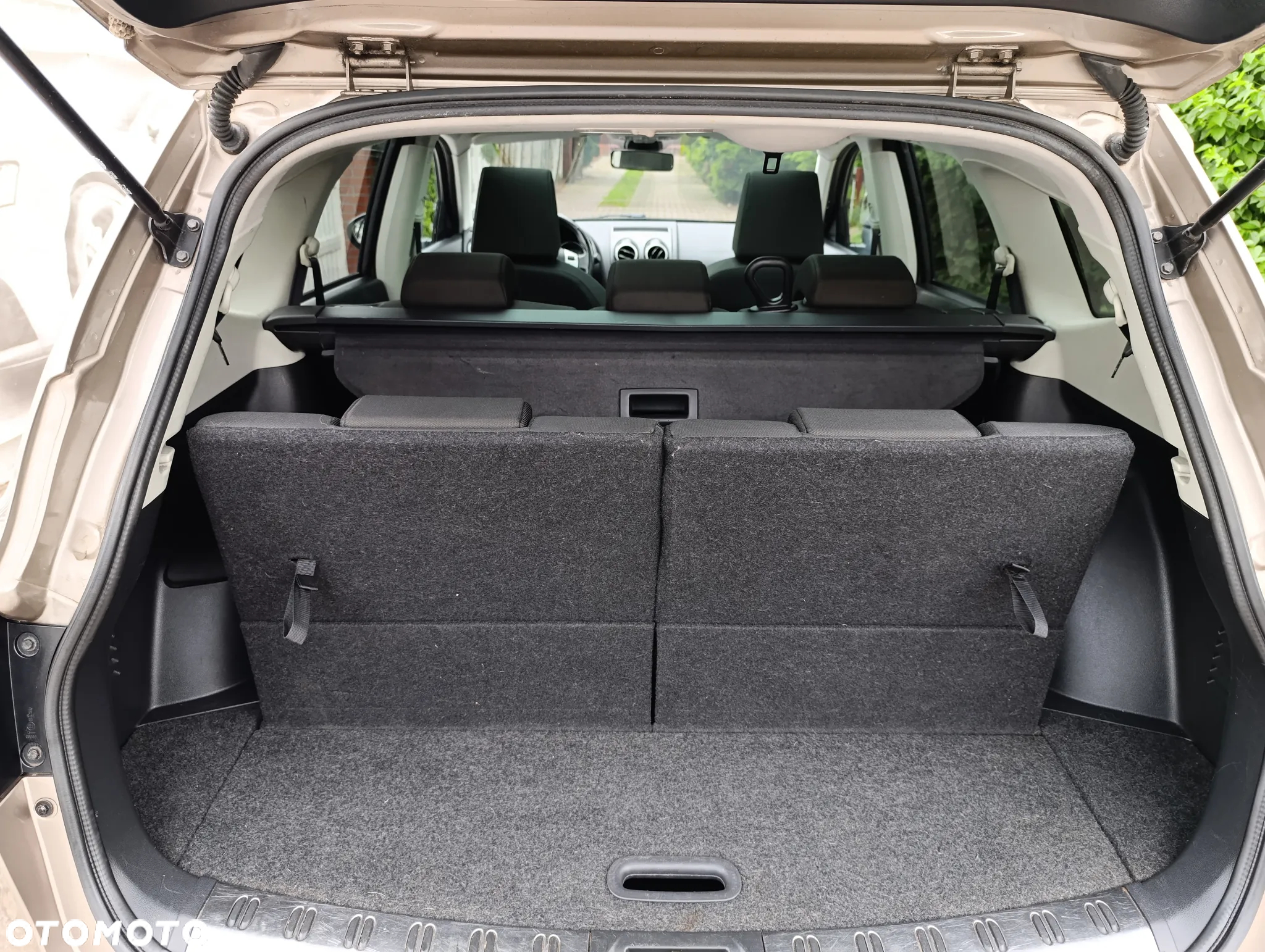Nissan Qashqai+2 2.0 Tekna - 28