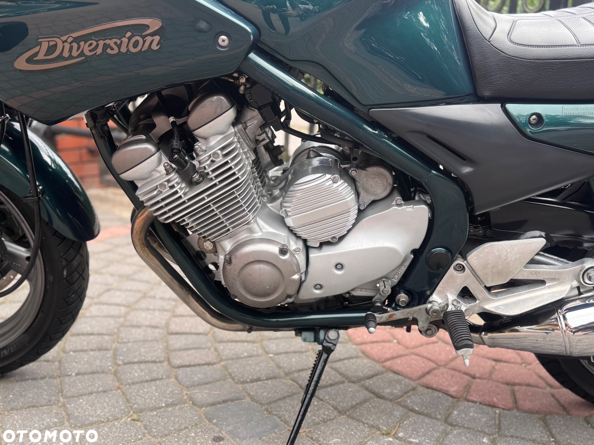Yamaha XJ - 16