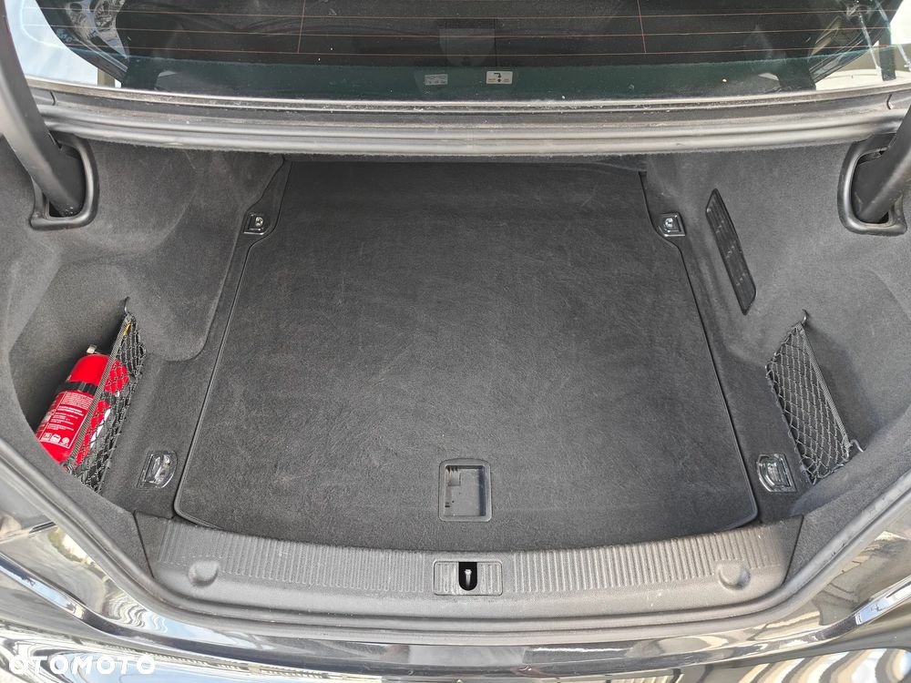 Audi A8 - 32
