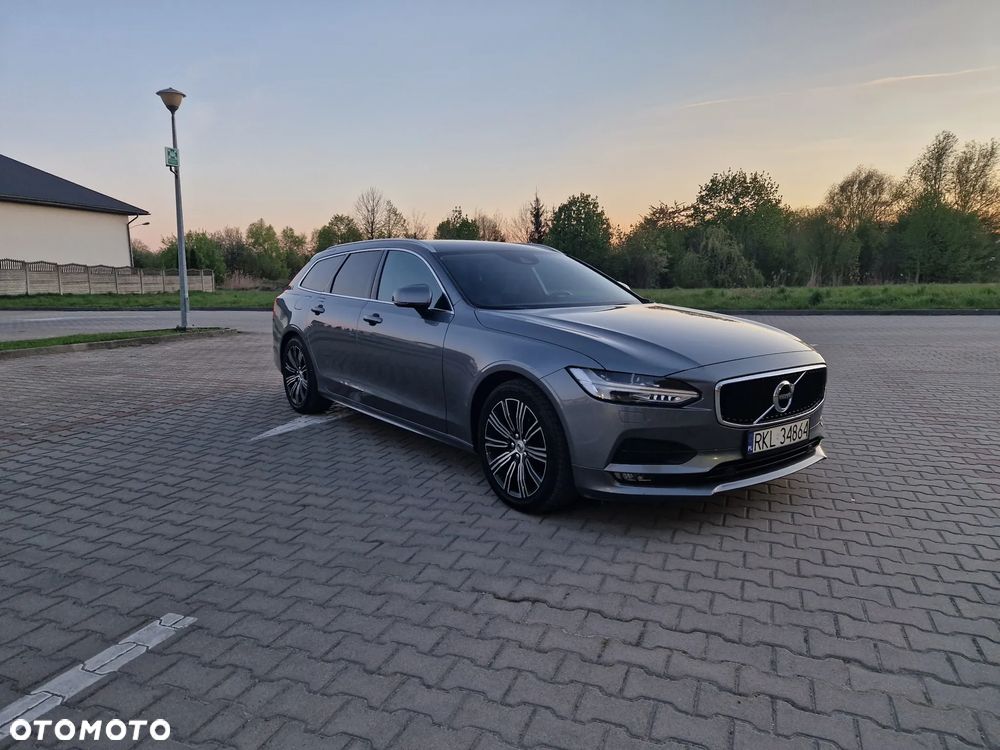 Volvo V90 D4 AWD Geartronic Momentum Pro - 3