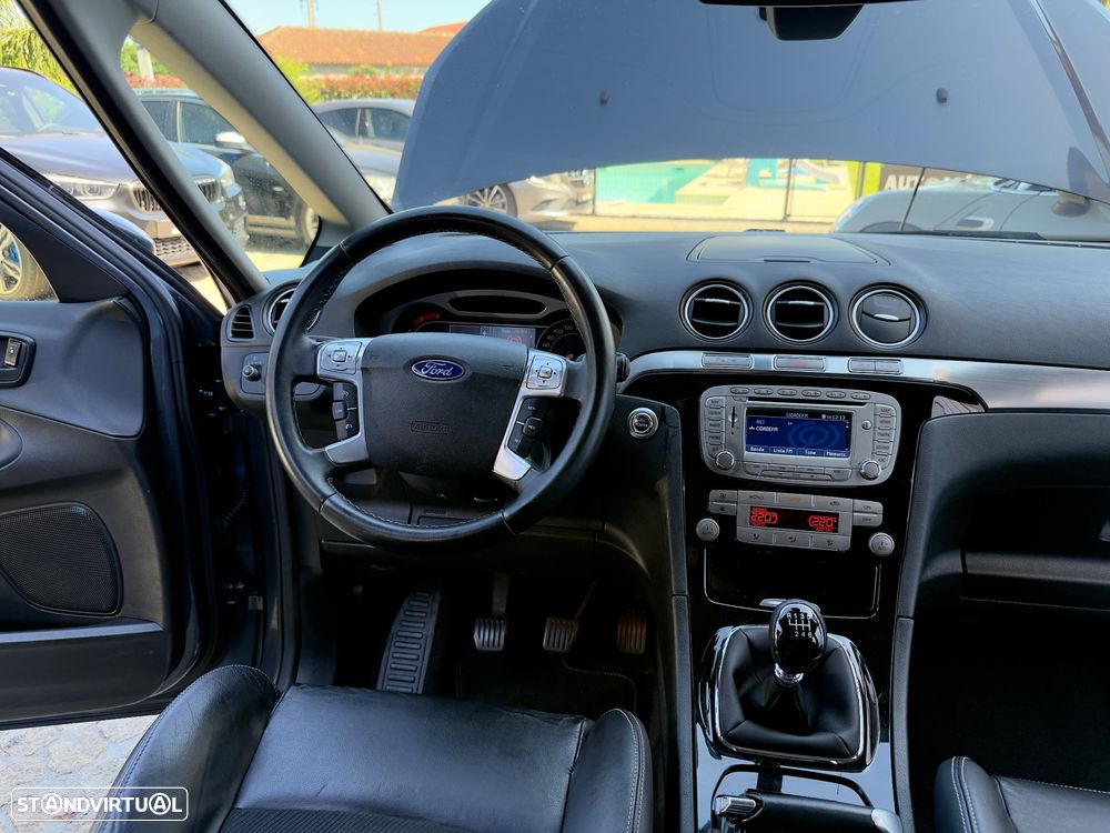 Ford S-Max 2.0 TDCi Titanium 7L - 50