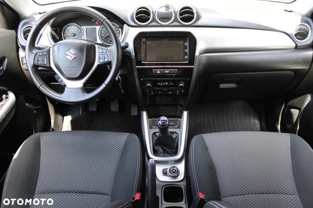 Suzuki Vitara - 11