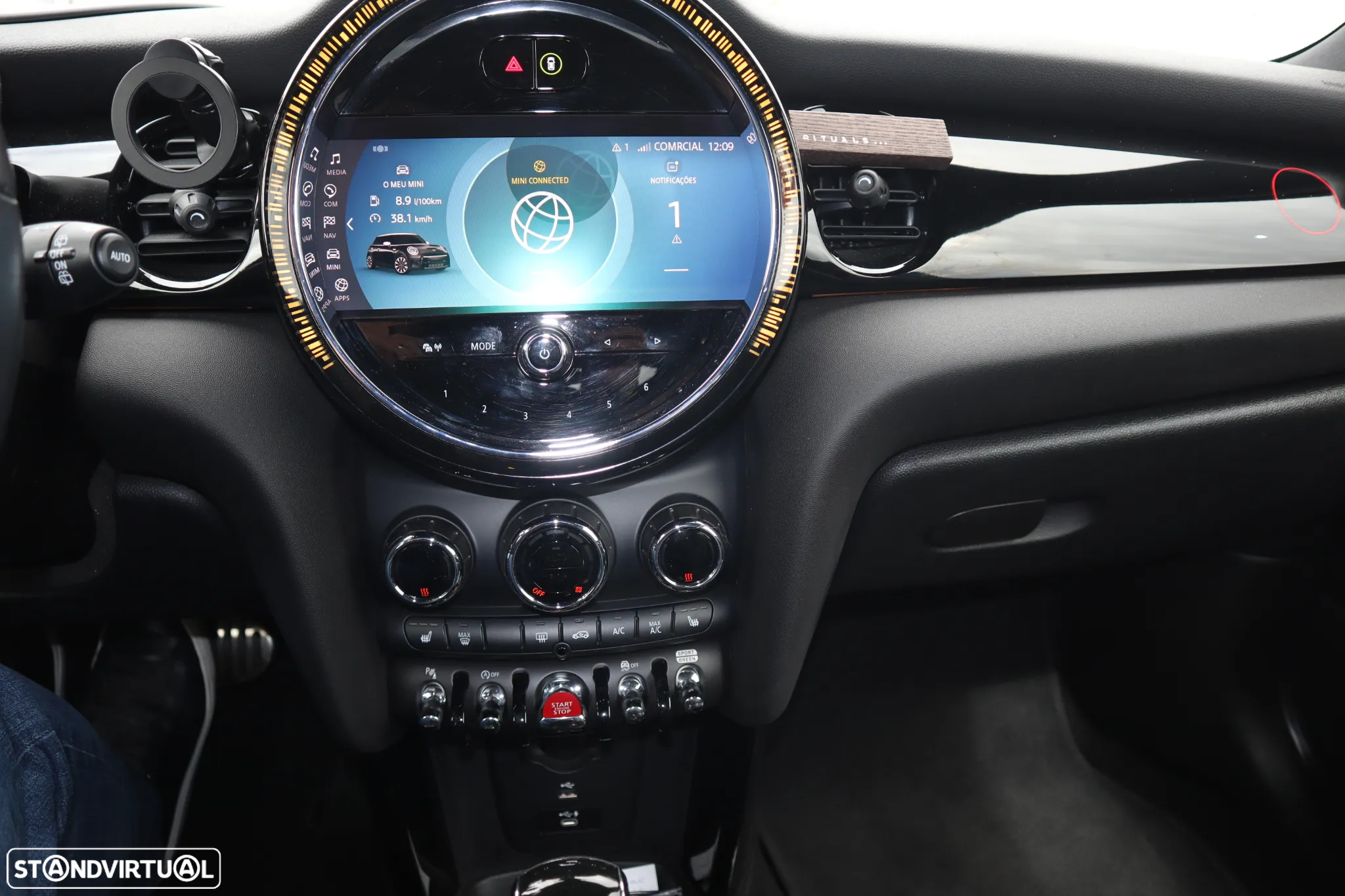 MINI 3 Portas John Cooper Works Plus Auto Desportiva - 25