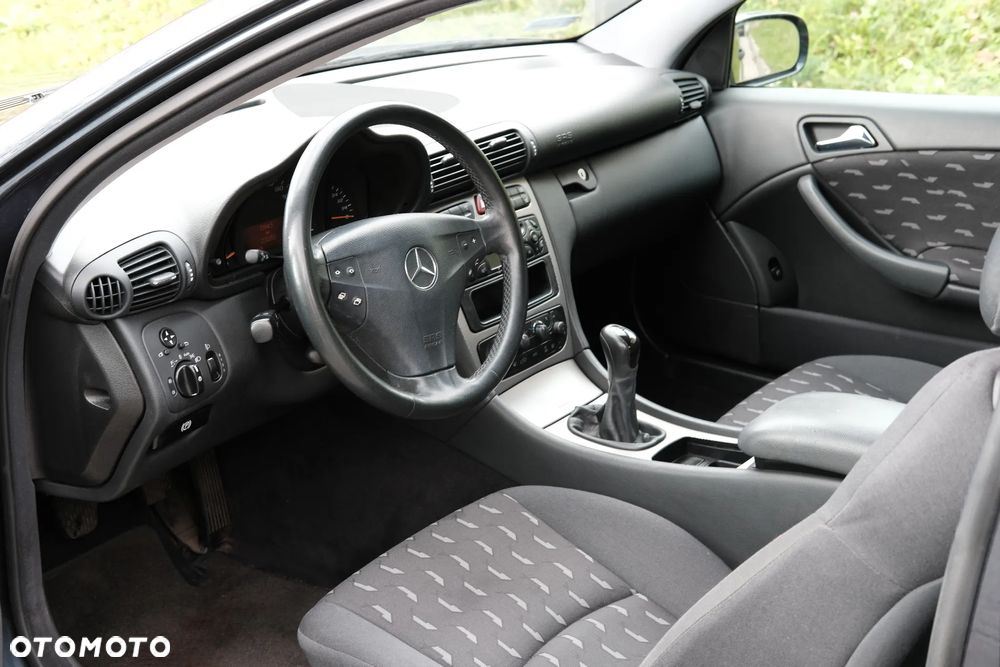 Mercedes-Benz Klasa C 180 - 8