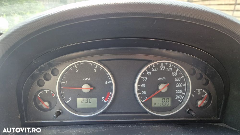 Ford Mondeo 2.0TDCi Ambiente - 13