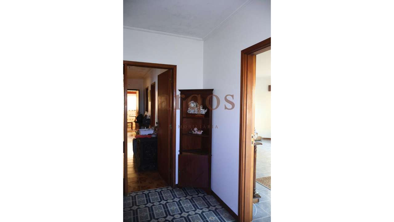 Moradia Isolada T4+1 em Lourosa - Grande imagem: 4/26