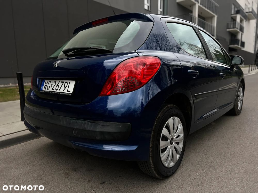 Peugeot 207 - 35