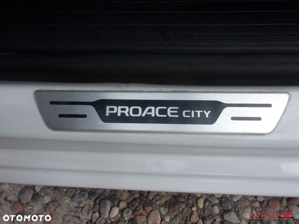 Toyota Proace City - 33