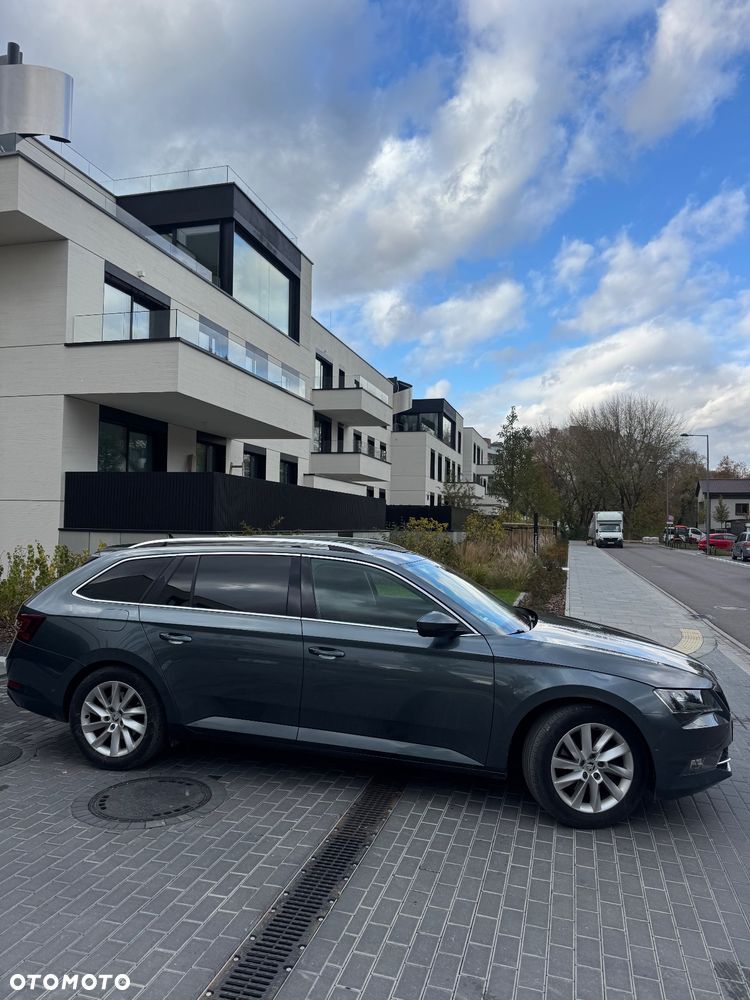 Skoda Superb 2.0 TDI Active DSG - 7