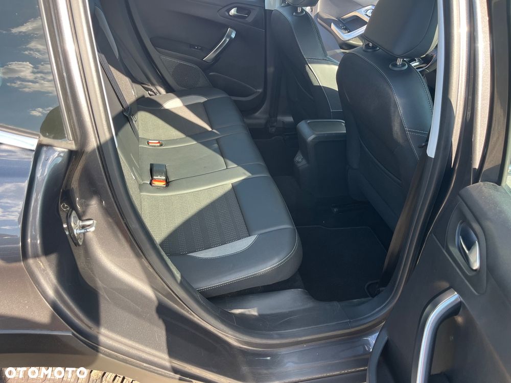 Peugeot 2008 - 34