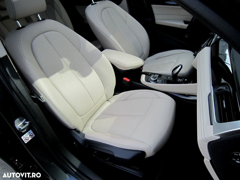 BMW X1 xDrive20i Aut. xLine - 25