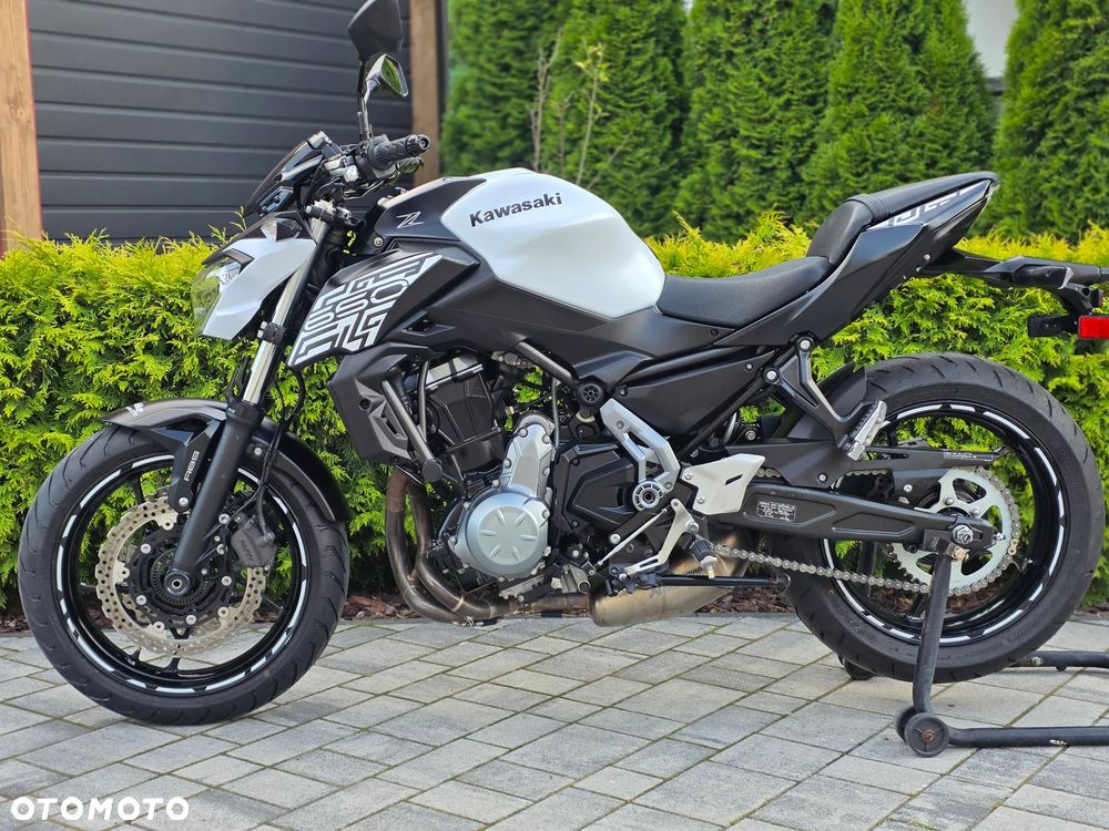 Kawasaki Z 650 - 18