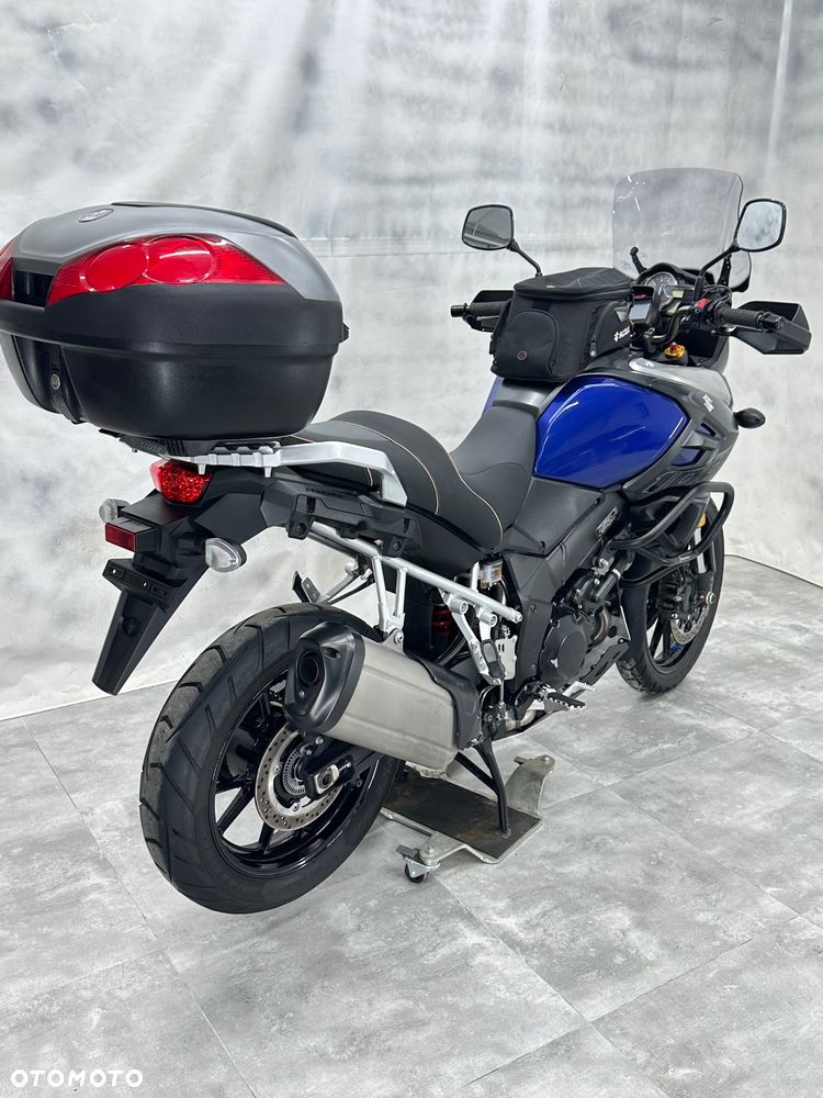 Suzuki V-STROM - 8
