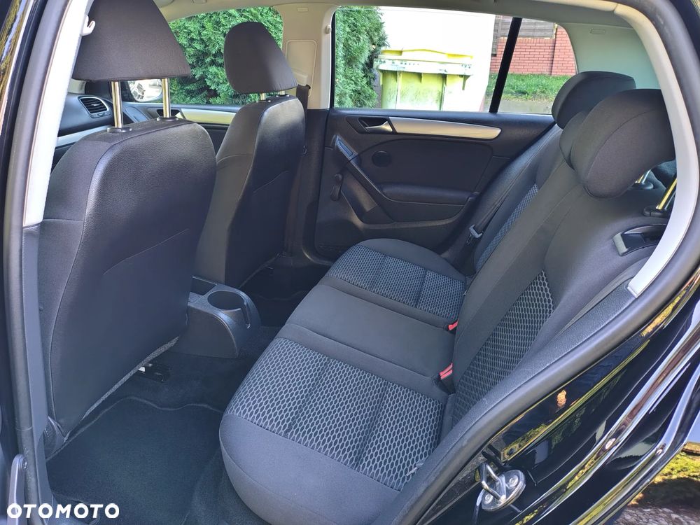 Volkswagen Golf - 10