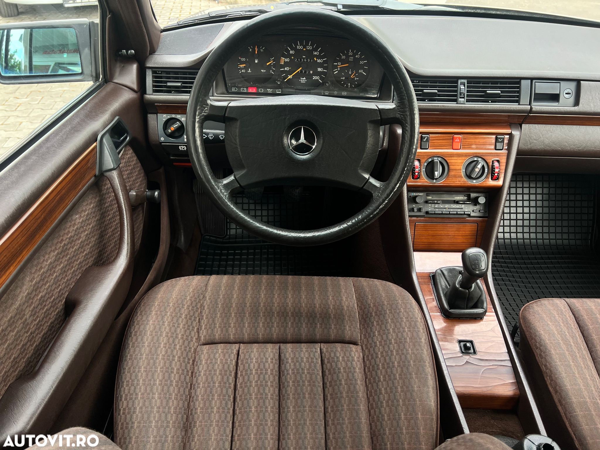 Mercedes-Benz W124 - 5