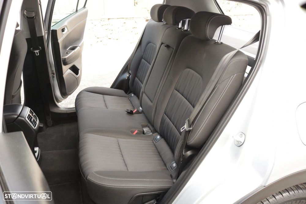 Kia Sportage 1.6 CRDi ISG MHEV Urban - 25