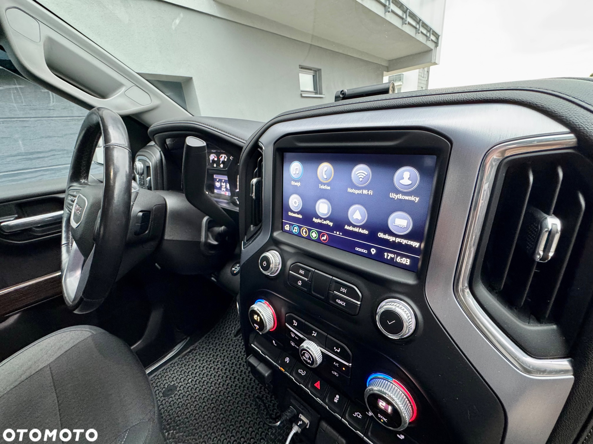GMC Sierra - 33