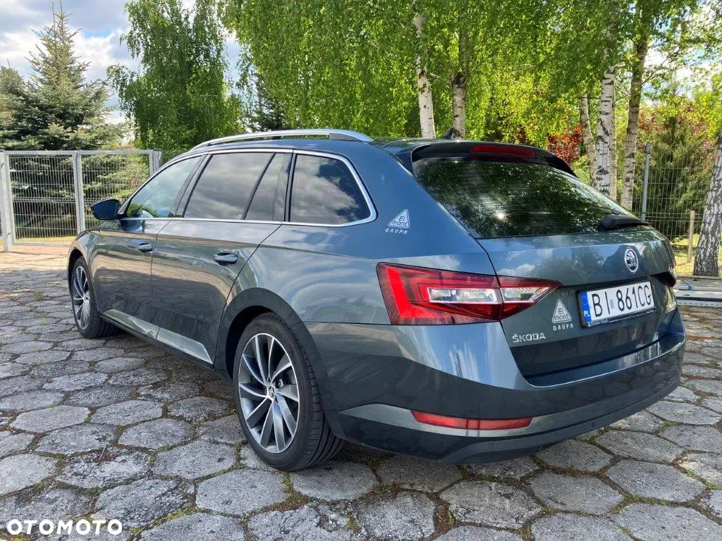 Skoda Superb 2.0 TDI SCR Style DSG - 2