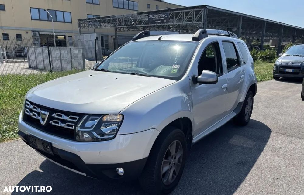 Dacia Duster dCi 110 FAP 4x2 Laureate - 9