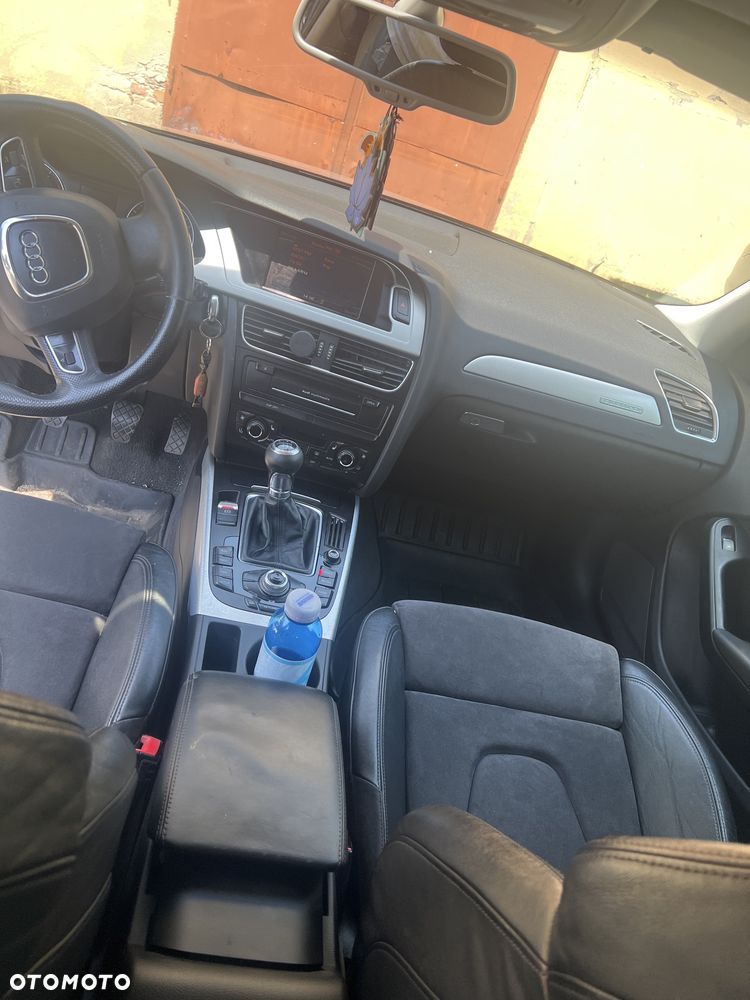 Audi A4 Avant - 4