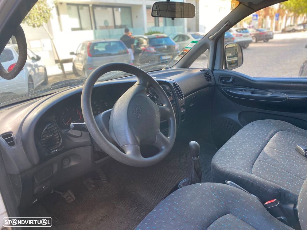 Hyundai H-1 2.5 TD SV Longo - 11