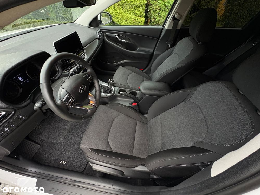 Hyundai i30 Kombi 1.5 T-GDI 48V-Hybrid Prime - 13