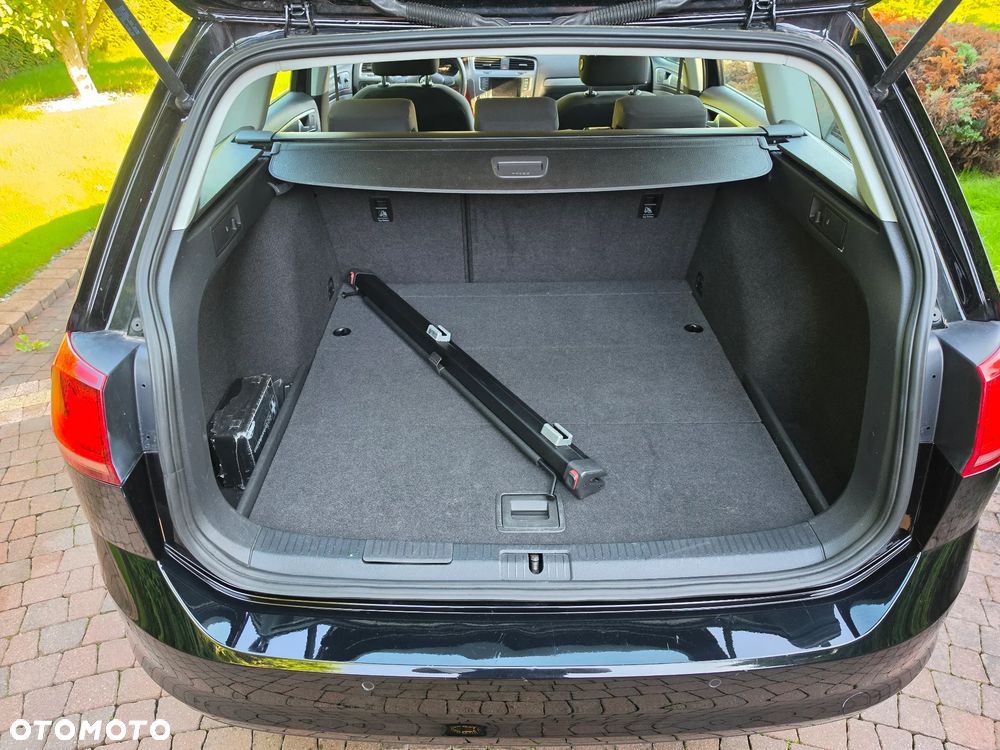 Volkswagen Golf Variant - 13