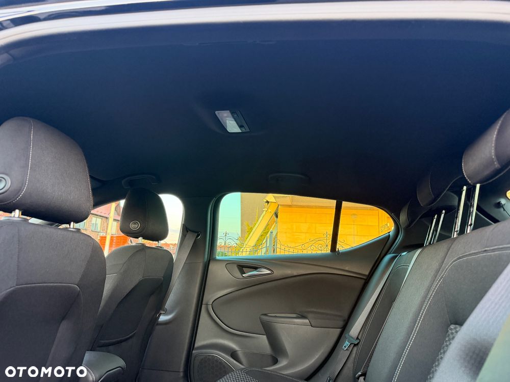 Opel Astra 1.4 Turbo Active - 24