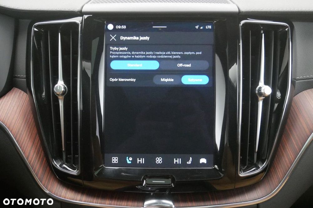 Volvo XC 60 - 24