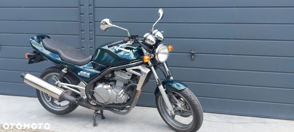 Kawasaki ER - 22