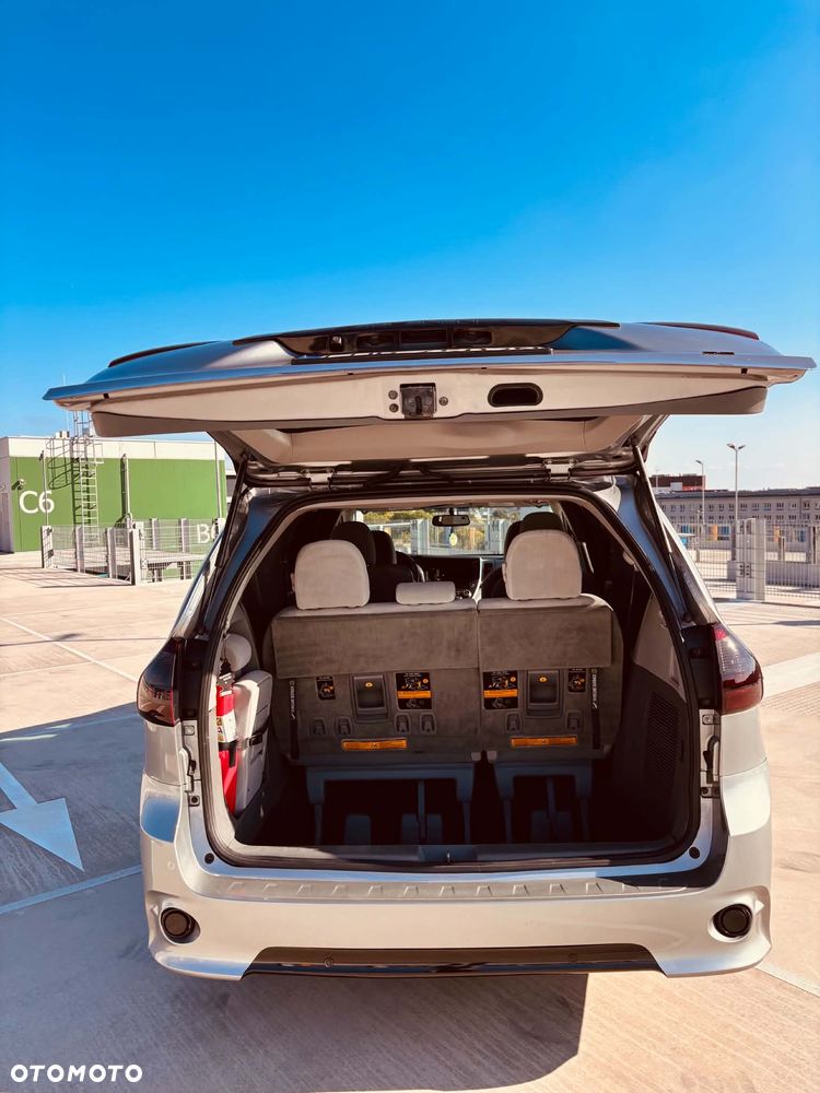 Toyota Sienna 3.5 V6 - 16