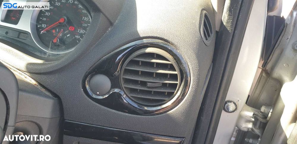 Gura Grila Aer Aerisire Ventilatie Bord Dreapta Renault Clio 3 2005 - 2014 [0096] - 2