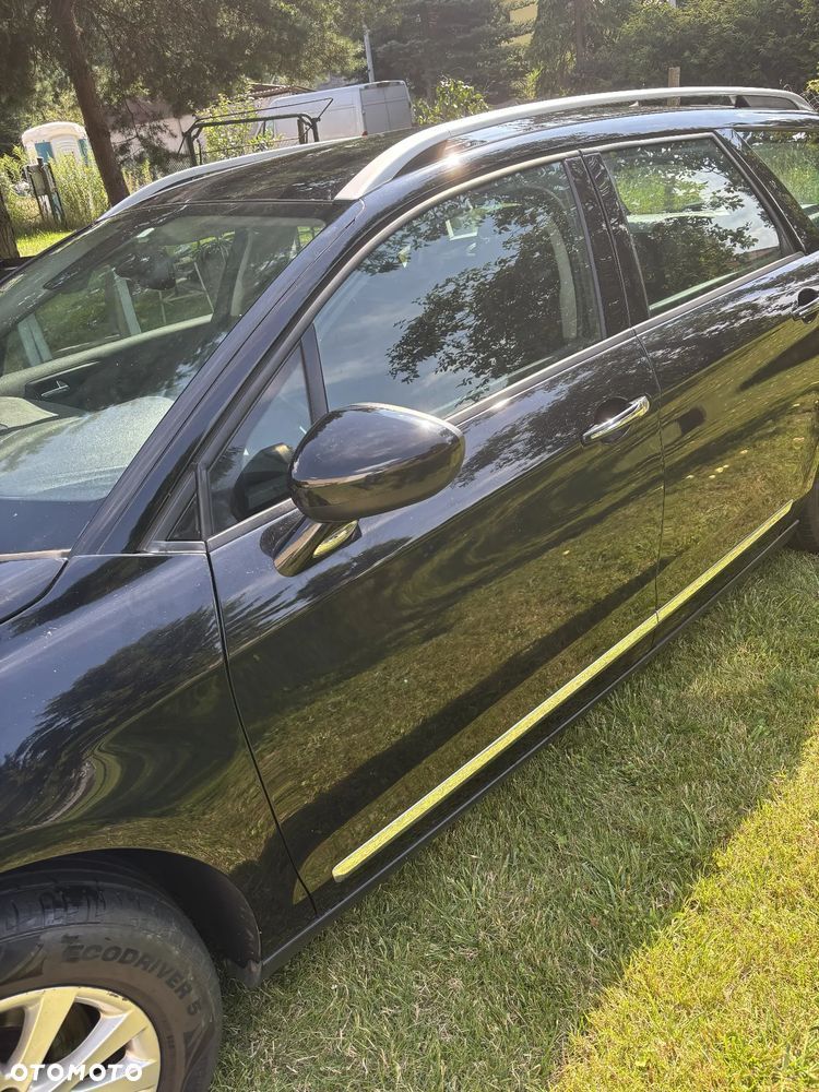 Citroën C5 1.6 HDi Attraction - 2