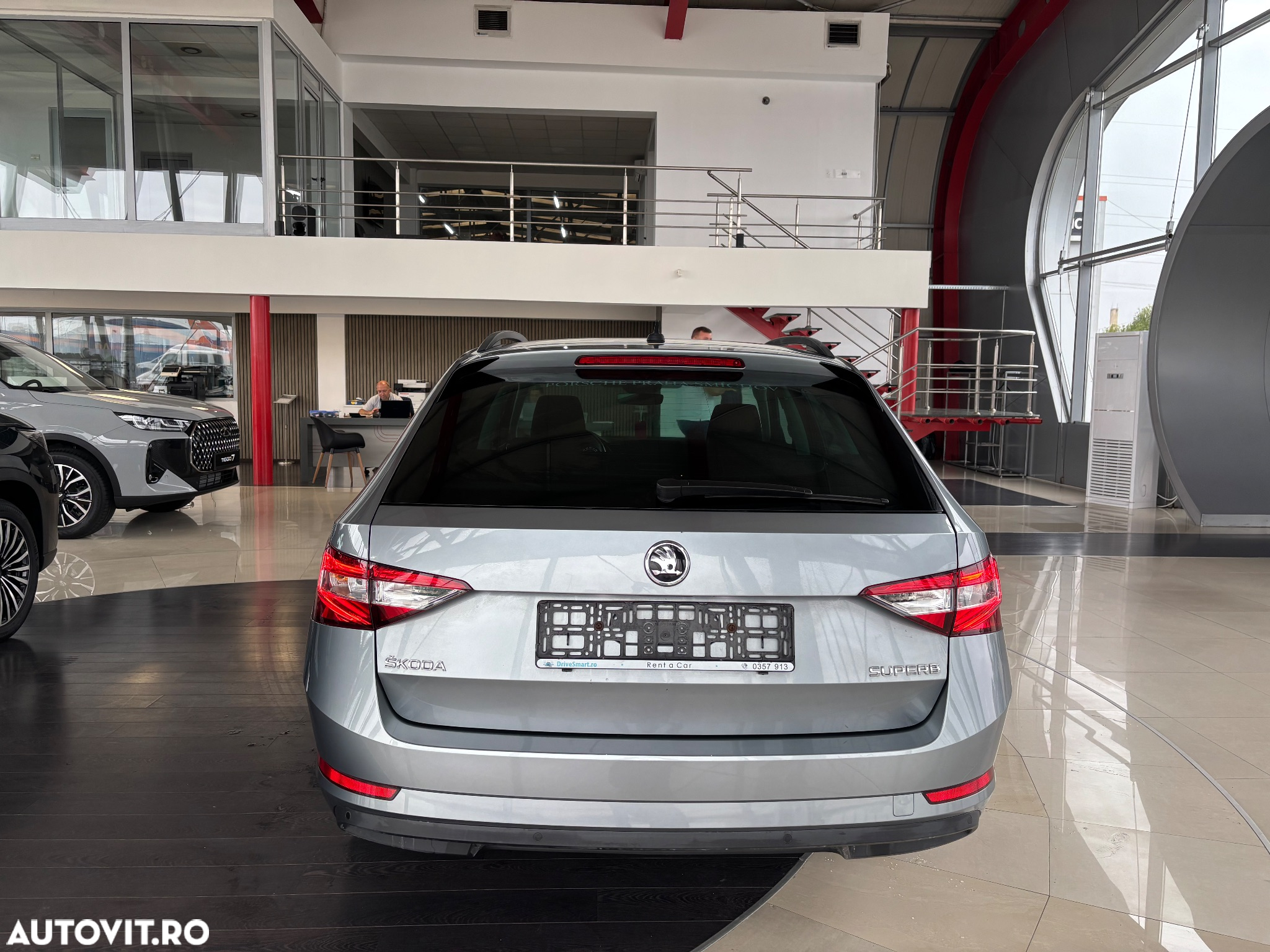 Skoda Superb Combi 2.0 TDI DSG Active - 14