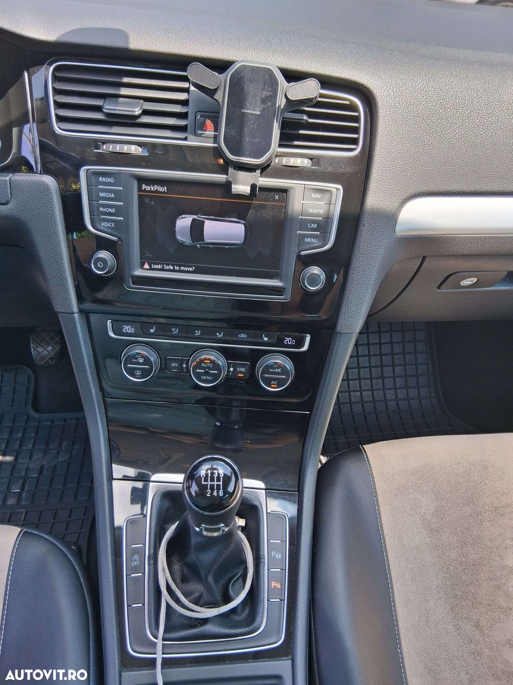 Volkswagen Golf Sportsvan 2.0 TDI DPF BMT Comfortline - 12
