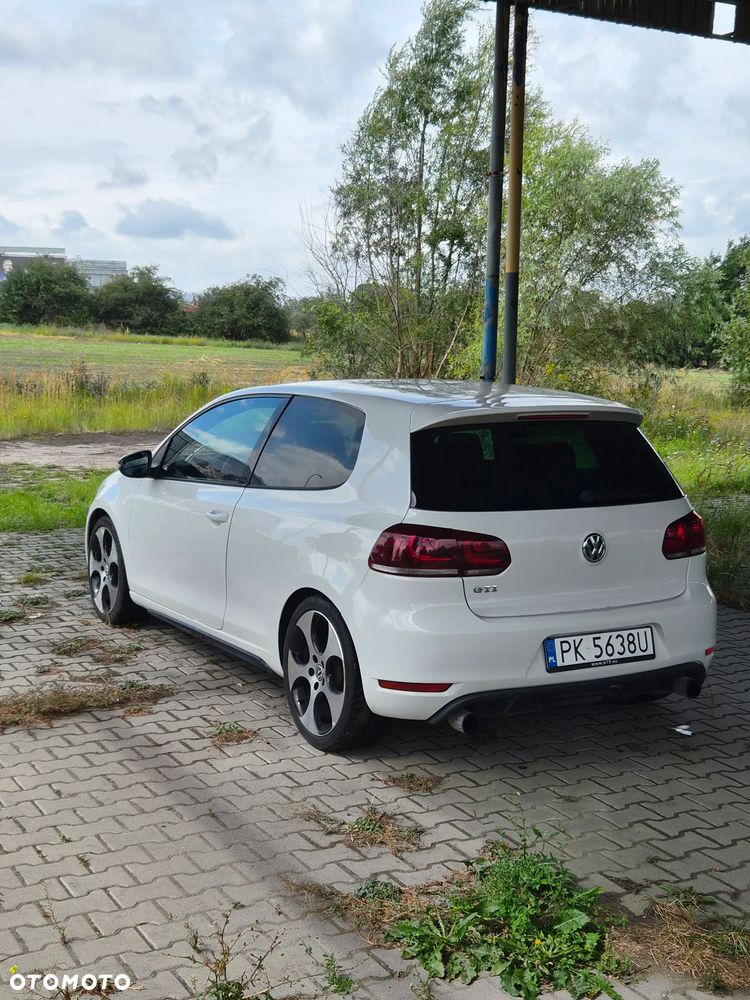 Volkswagen Golf 2.0 GTI - 3