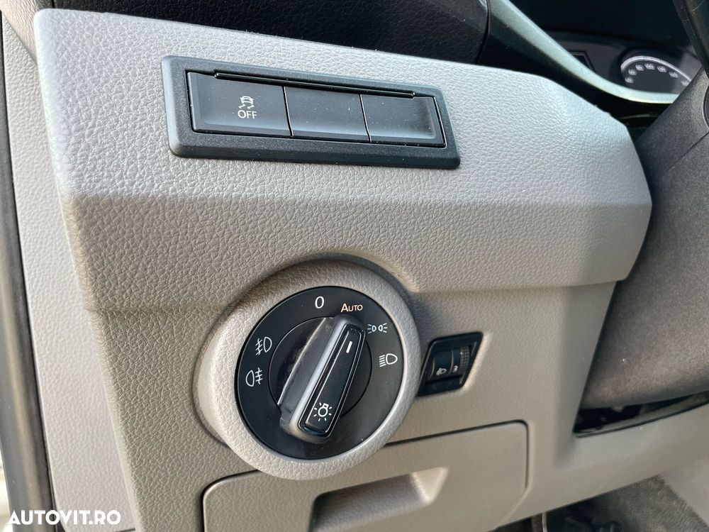 Volkswagen Transporter 4MOTION LUNG - 23