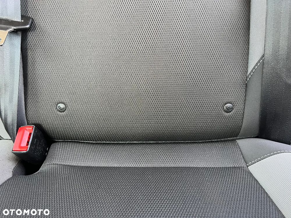 Ford Focus 1.0 EcoBoost Start-Stopp-System Champions Edition - 32