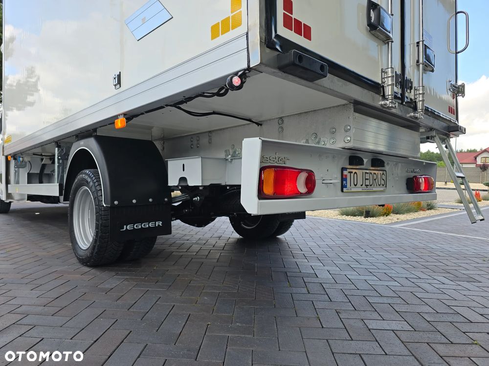 Renault MASTER CHŁODNIA 8 PALET Carrier XARIOS 350 -20*C +20*C 230V STACJONARNE PODŁĄNCZENIE TYLN OŚ BLIŻNIACZA WZMOCNIONA SALON POLSKA 125Tyś km SERWIS ASO RENO DO OSTATNIEGO Km GWARANCJA BOGATA OPCJA WYPOSAŻENIA LEDY HALOGENY TEMPOMAT FOTEL KIEROWCY PNEŁMATYCZNY - 16