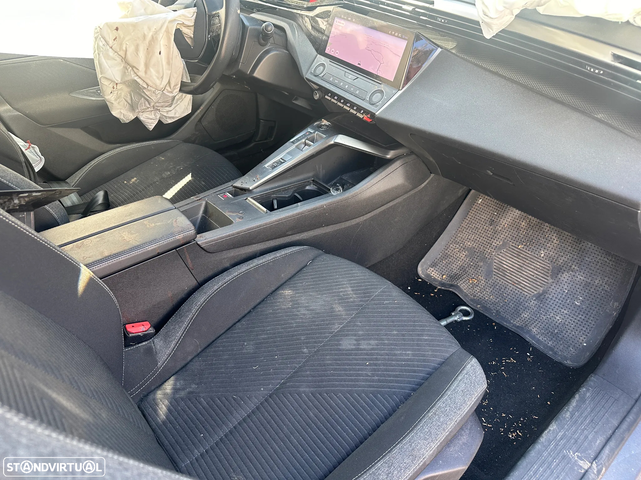 PEUGEOT 308 SW 1.5 BLUE HDI 130 CV AET8 NOVO MODELO 2022 (CENTRO DE ABATE) - 6