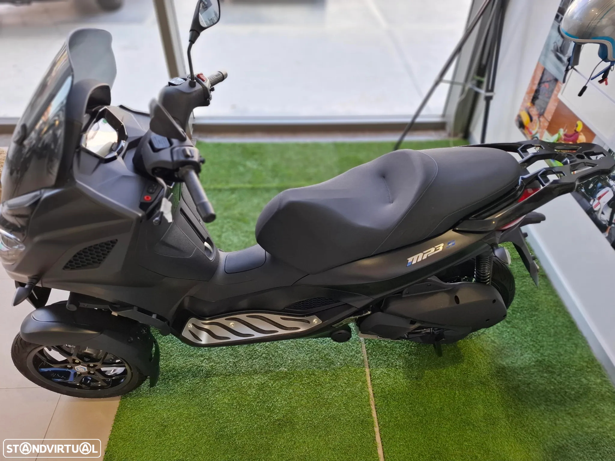 Piaggio MP3 Piaggio MP3 310 - 5