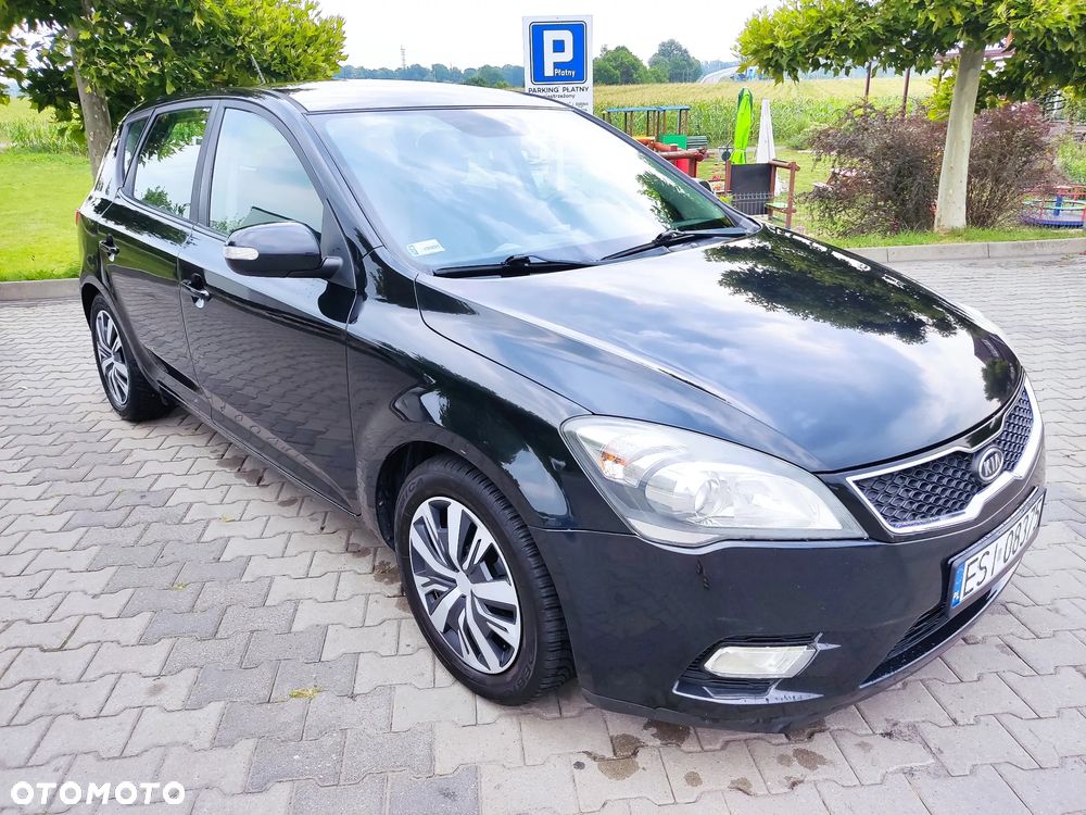 Kia Ceed 1.6 Crdi Comfort + - 7