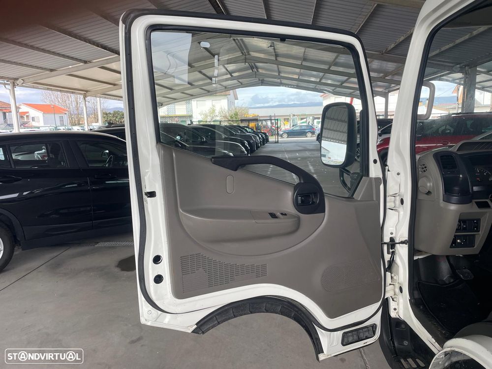 Nissan Cabstar NT400 35.14 2.5DCI c/Báscula - 13